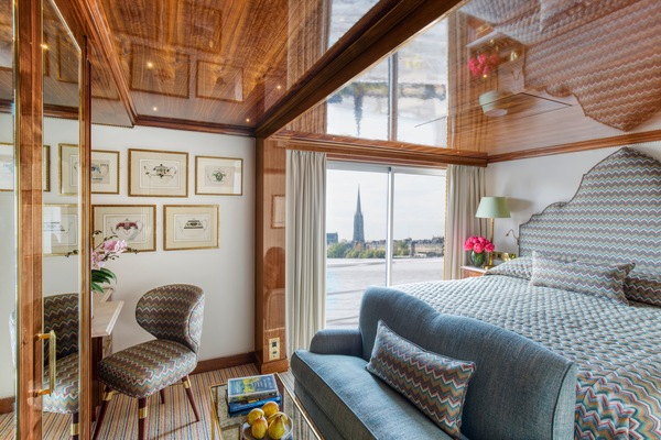 Uniworld Boutique S.S. Bon Voyage Suite 0.jpg